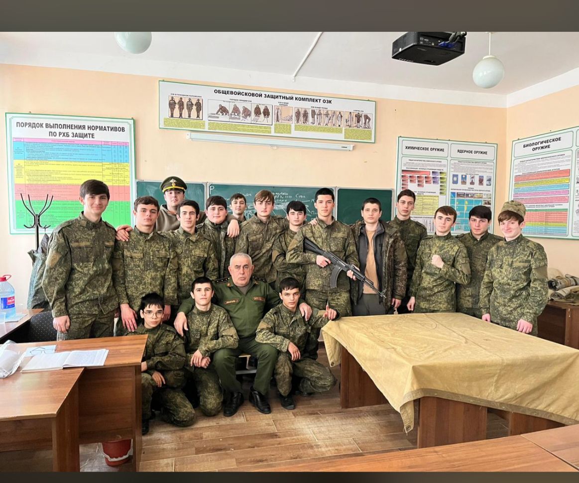 Пятидневная служба в г. Каспийске.